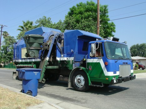 Professional movers handling furniture in Finsbury Park